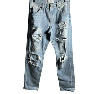 KanCan Light Blue Distressed Relaxed Jeans Estilo Ripped Raw Hem